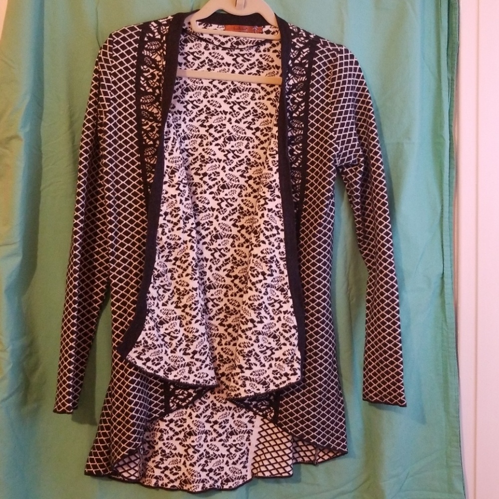 Belldini open cascade front cardigan M